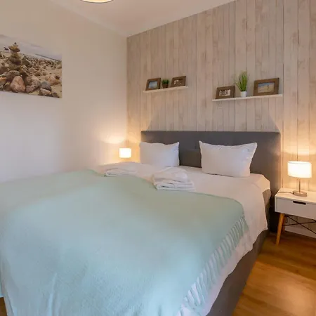 Daire Odin, Muschelsucher Sellin (Rugen)