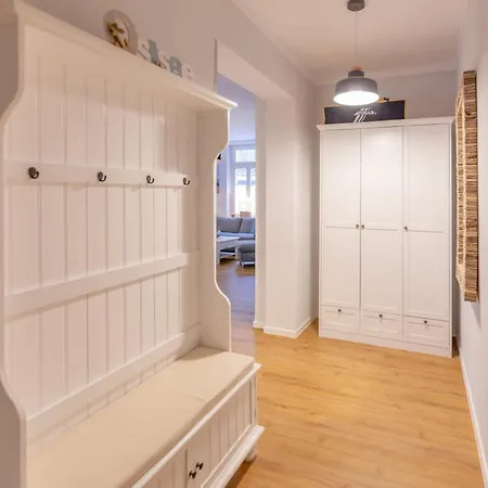 Odin, Muschelsucher * Sellin (Rugen)